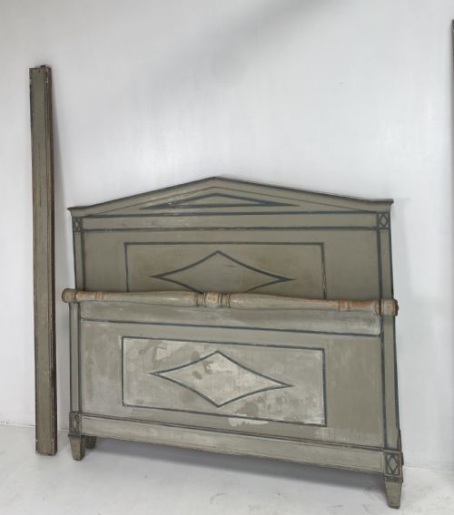 EMPIRE STYLE BED IN ORIGINAL PAINT - ADDITIONAL PHOTO 2