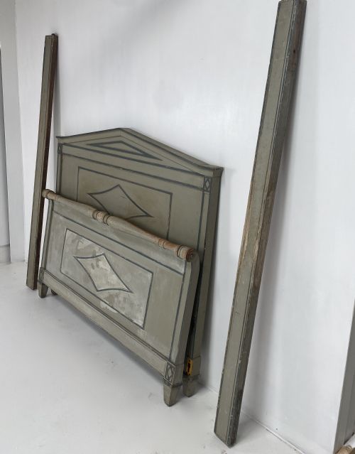 EMPIRE STYLE BED IN ORIGINAL PAINT - ADDITIONAL PHOTO 4
