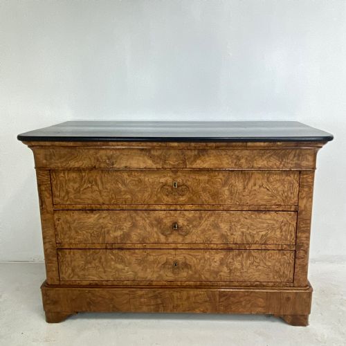 rare burr ash commode - CATEGORY: ANTIQUE CHEST OF DRAWERS - DATED 1870