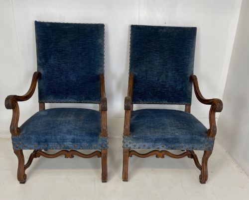 PAIR OF FRENCH WALNUT ARMCHAIRS - ADDITIONAL PHOTO 1