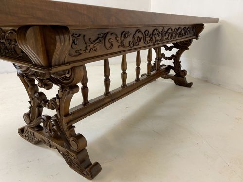 WALNUT TABLE - ADDITIONAL PHOTO 9