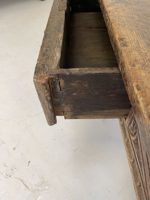 17 TH CENT SPANISH TABLE - ADDITIONAL PHOTO 5