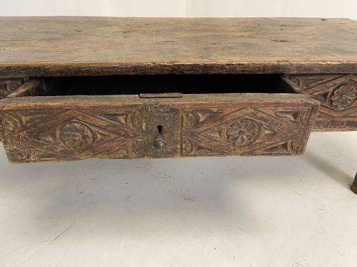 17 TH CENT SPANISH TABLE - ADDITIONAL PHOTO 6