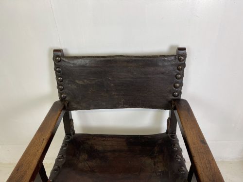 TWO 17 TH CENTURY SPANISH WALNUT ARMCHAIRS - ADDITIONAL PHOTO 6