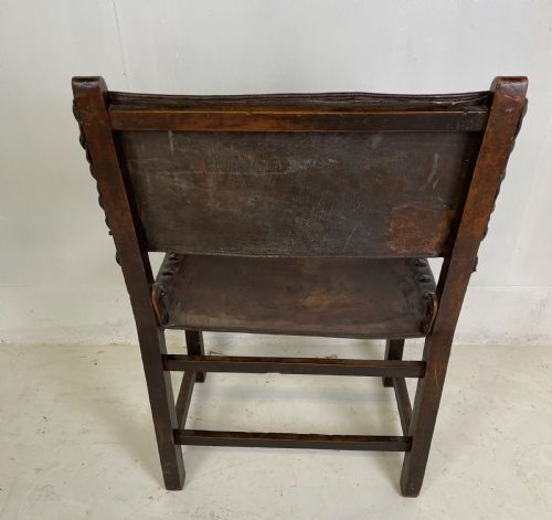 TWO 17 TH CENTURY SPANISH WALNUT ARMCHAIRS - ADDITIONAL PHOTO 11