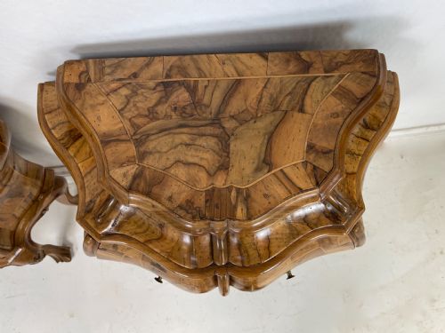 PAIR OF ITALIAN WALNUT SMALL COMMODES OR NIGHTSTANDS - ADDITIONAL PHOTO 5