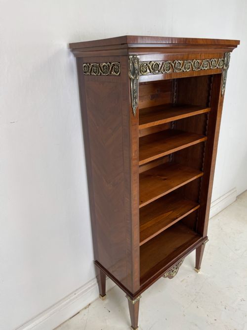 OPEN BOOKCASE WITH ORMOLU MOUNTS - ADDITIONAL PHOTO 5