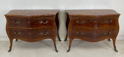 pair of walnut italian commodes - CATEGORY: ANTIQUE CHEST OF DRAWERS - DATED 1900