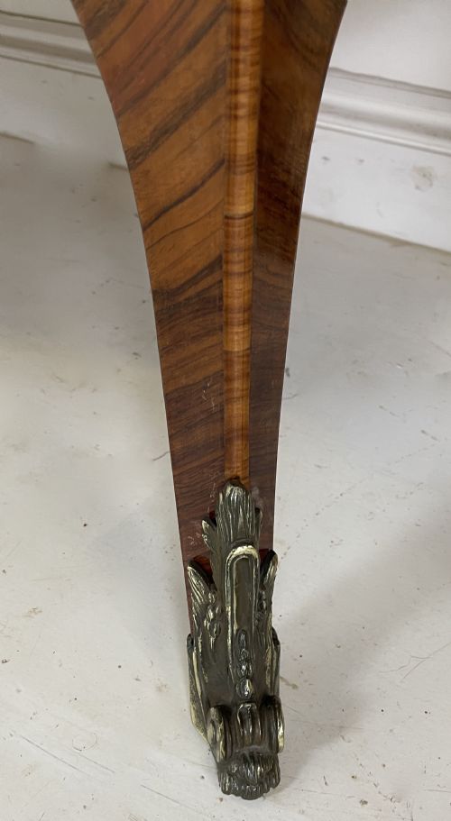 PAIR OF WALNUT ITALIAN COMMODES - ADDITIONAL PHOTO 4