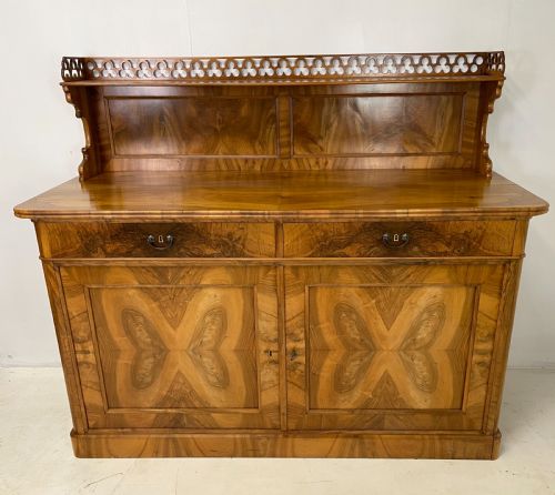 walnut sideboard buffet - CATEGORY: ANTIQUE SIDEBOARDS - DATED 19TH CENTURY