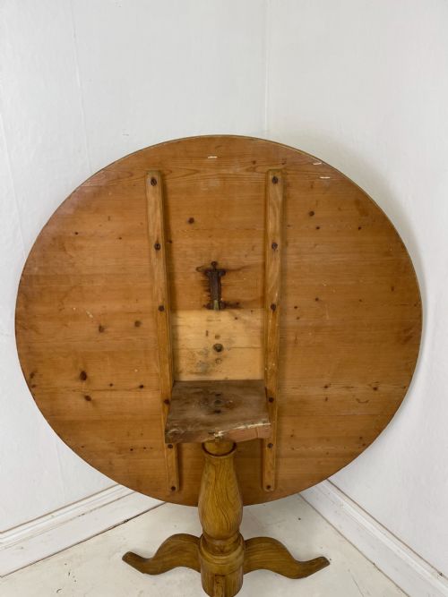 TIP TOP TABLE IN PINE - ADDITIONAL PHOTO 2