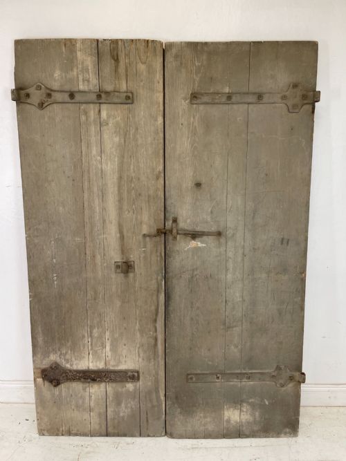 PAIR OF 9 TH CENTURY DOORS - ADDITIONAL PHOTO 1