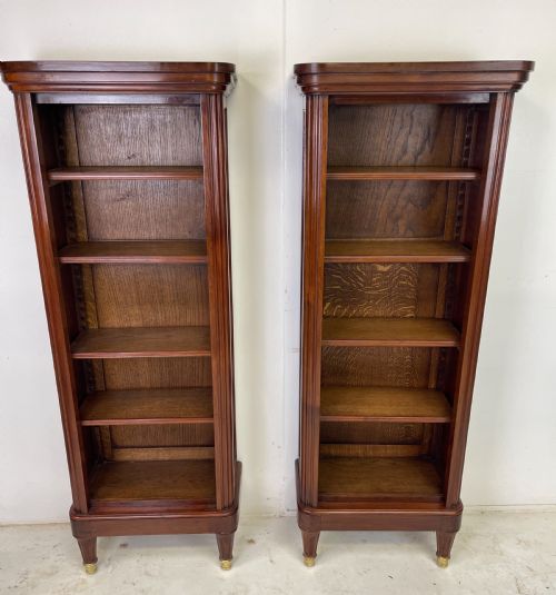 pair of plum pudding mahogany bookcases - CATEGORY: ANTIQUE BOOKCASES - DATED 1900