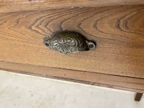 SIMPLE FRENCH OAK SERVING TABLE - ADDITIONAL PHOTO 3