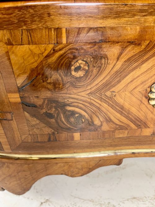 18TH CENTURY FRENCH MARBLE TOP COMMODE - ADDITIONAL PHOTO 8