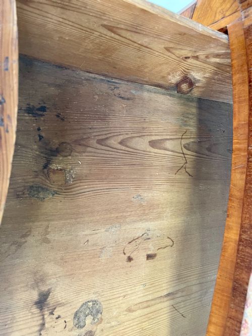 18TH CENTURY FRENCH MARBLE TOP COMMODE - ADDITIONAL PHOTO 10