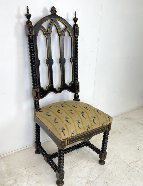 VICTORIAN GOTHIC CHAIR - ADDITIONAL PHOTO 4