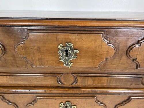 18 TH CENTURY FRENCH FRUITWOOD COMMODE - ADDITIONAL PHOTO 2