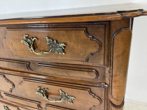 18 TH CENTURY FRENCH FRUITWOOD COMMODE - ADDITIONAL PHOTO 3