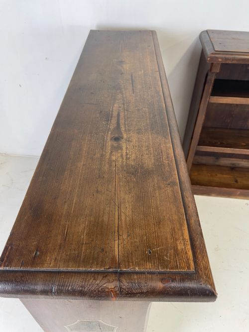 PAIR OF 19 TH CENTURY PINE BOOKCASES - ADDITIONAL PHOTO 9
