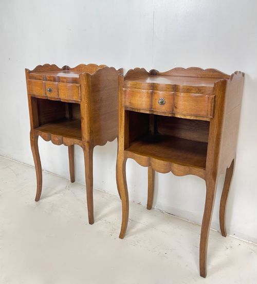 PAIR OF FRENCH NIGHTSTANDS - ADDITIONAL PHOTO 3