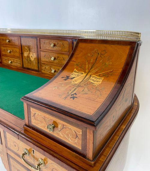 EDWARDIAN SATINWOOD CARLTON DESK - ADDITIONAL PHOTO 4