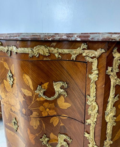 PAIR OF MARQUETRY COMMODES - ADDITIONAL PHOTO 4