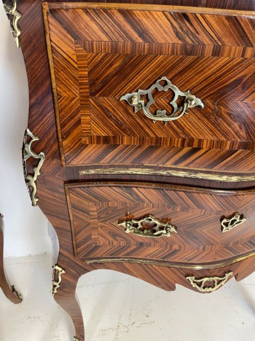PAIR OF COMMODES - ADDITIONAL PHOTO 9