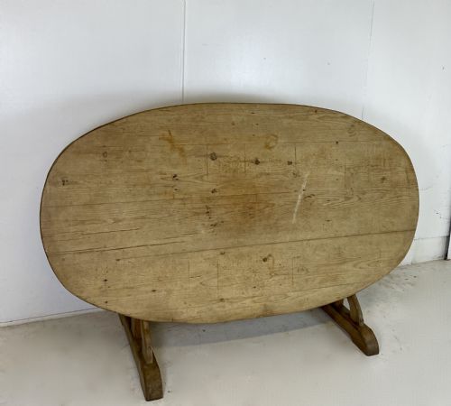 LARGE VENDAGE TABLE - ADDITIONAL PHOTO 4