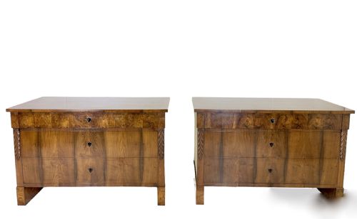 pair of italian walnut commodes - CATEGORY: ANTIQUE CABINETS - DATED 19TH CENTURY