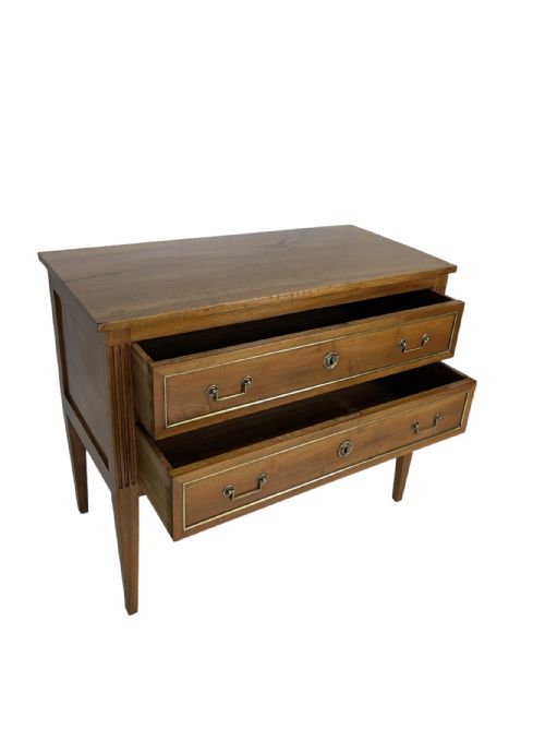 FRENCH PROVINCIAL WALNUT COMMODE - ADDITIONAL PHOTO 3
