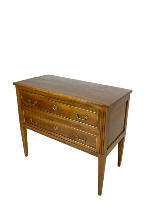 FRENCH PROVINCIAL WALNUT COMMODE - ADDITIONAL PHOTO 8