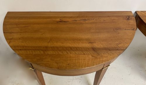 PAIR OF TABLES IN WALNUT - ADDITIONAL PHOTO 5