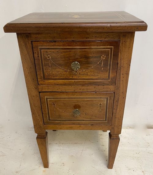 PAIR OF ITALIAN NIGHTSTANDS OR LAMP TABLES - ADDITIONAL PHOTO 1