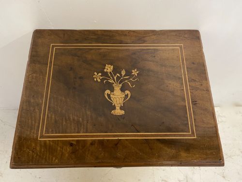 PAIR OF ITALIAN NIGHTSTANDS OR LAMP TABLES - ADDITIONAL PHOTO 5