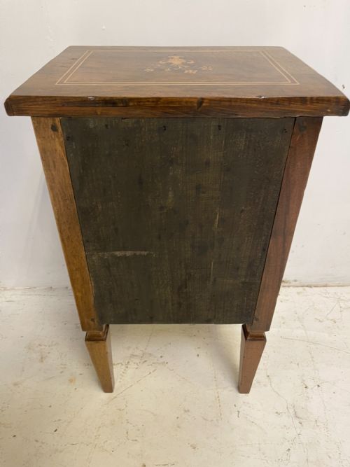 PAIR OF ITALIAN NIGHTSTANDS OR LAMP TABLES - ADDITIONAL PHOTO 8