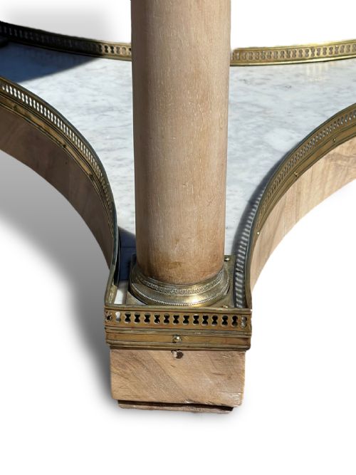 19TH CENTURY BLEACHED WALNUT GUERIDON - ADDITIONAL PHOTO 5