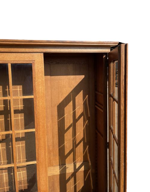 THREE DOOR OAK BOOKCASE - ADDITIONAL PHOTO 14