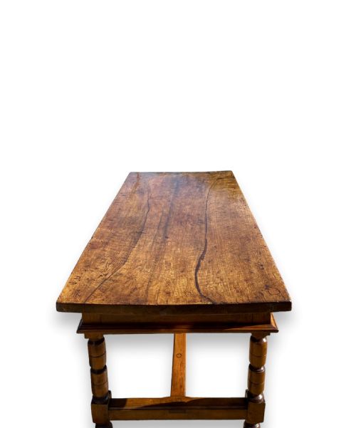 18TH CENTURY WALNUT SPANISH SIDE TABLE - ADDITIONAL PHOTO 1