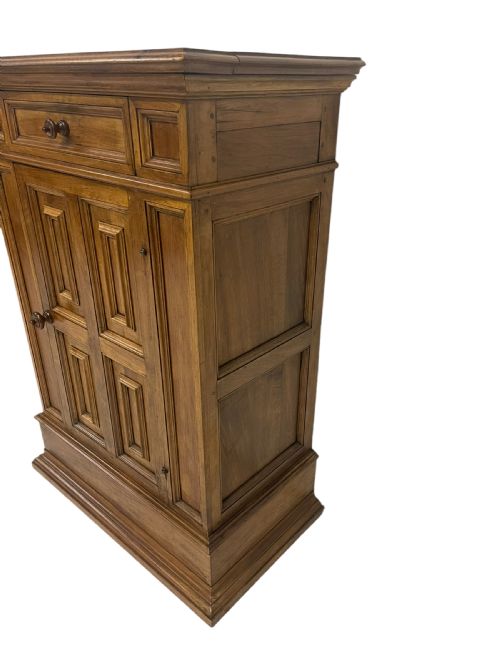 PAIR OF CUPBOARDS - ADDITIONAL PHOTO 3