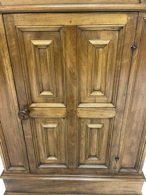 PAIR OF CUPBOARDS - ADDITIONAL PHOTO 6