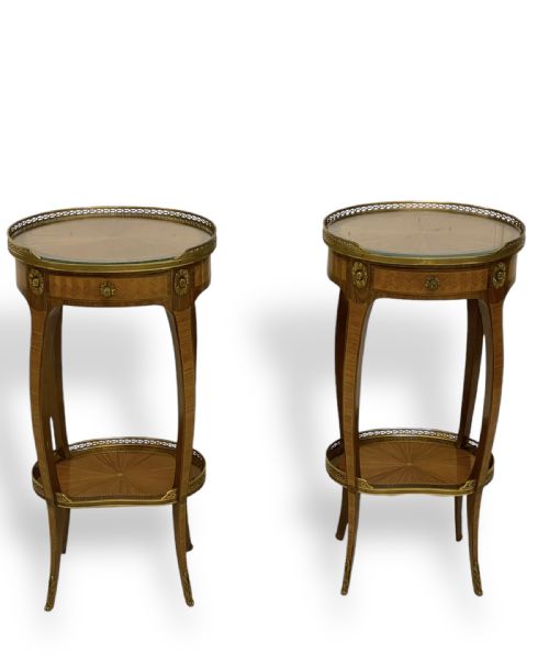 PAIR OF OCCASIONAL TABLES - ADDITIONAL PHOTO 4