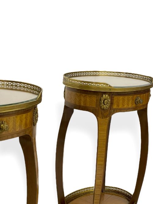 PAIR OF OCCASIONAL TABLES - ADDITIONAL PHOTO 5