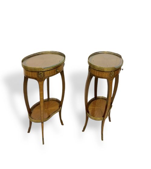 PAIR OF OCCASIONAL TABLES - ADDITIONAL PHOTO 9