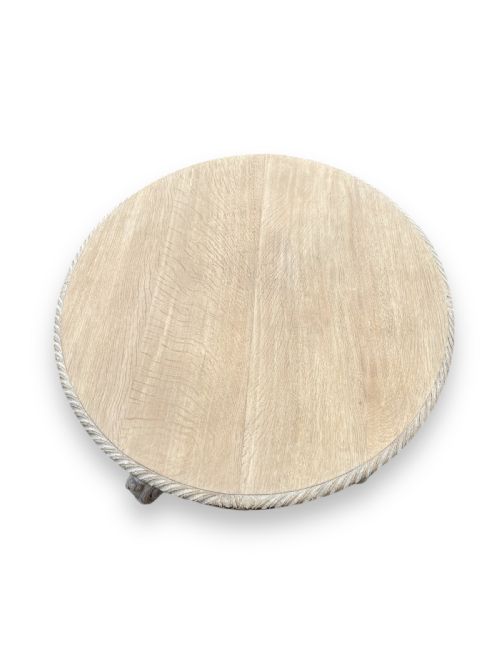 CARVED OAK COFFEE TABLE - ADDITIONAL PHOTO 2