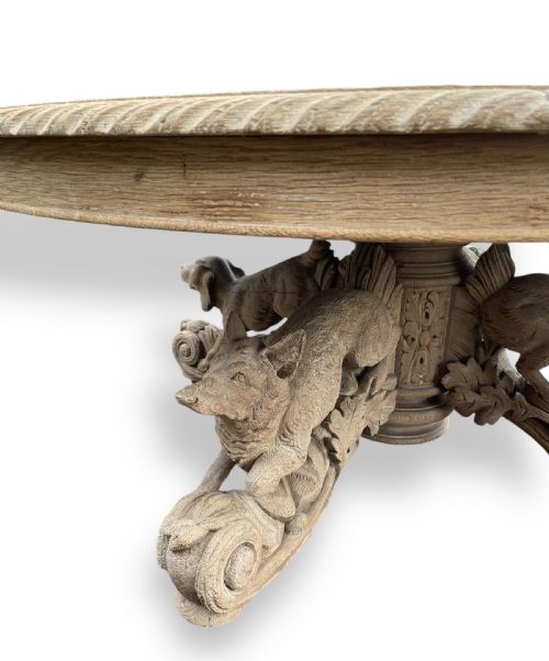 CARVED OAK COFFEE TABLE - ADDITIONAL PHOTO 12