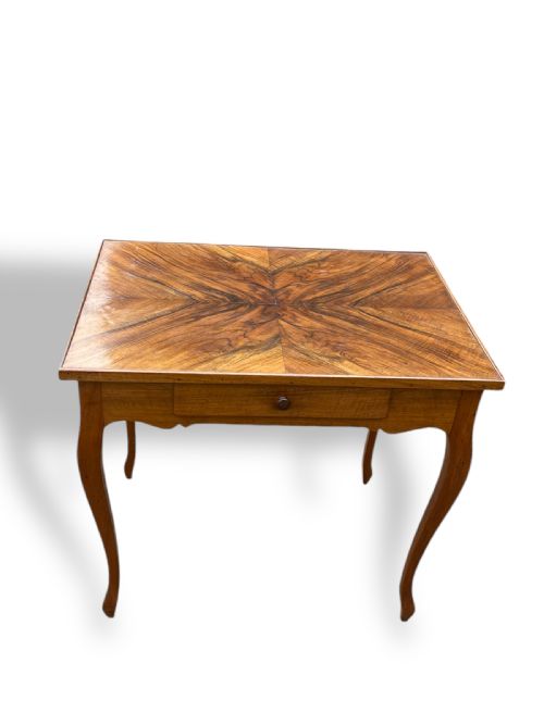 FRENCH OCCASIONAL TABLE WITH QUATERED WALNUT TOP - ADDITIONAL PHOTO 3