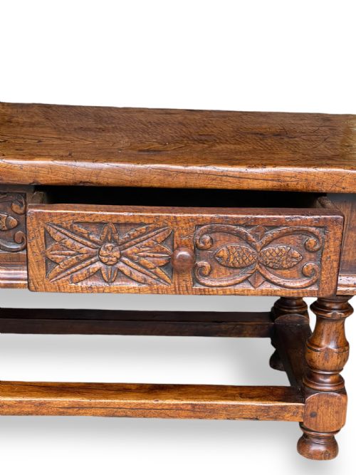 OAK COFFEE TABLE - ADDITIONAL PHOTO 5