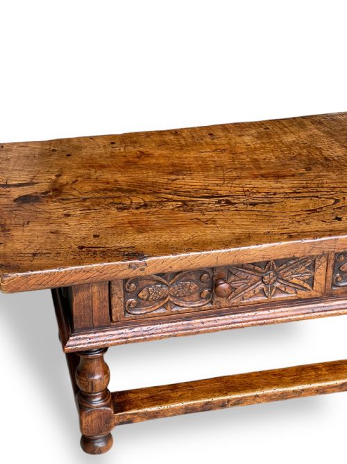 OAK COFFEE TABLE - ADDITIONAL PHOTO 11