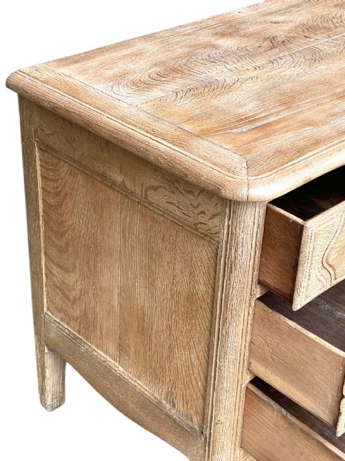 18TH CENTURY OAK COMMODE - ADDITIONAL PHOTO 8
